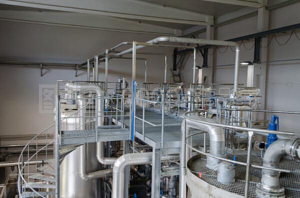 污泥處理與能源利用 坦克沼氣池、干燥設備及藥化設備的綜合應用